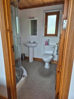 Waterfront Lodges - North Cabin - 4