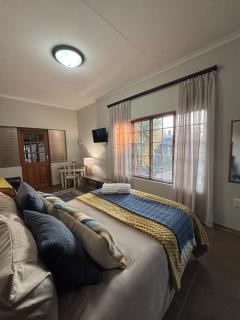 Cosy self-catering flat - 2