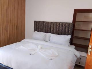 Boston Airport Lodge - 3