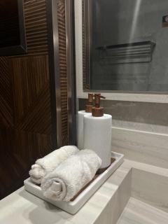 Luxurious Boho 3BR Apartment, Sleeps 9, Riyadh-شقة فاخرة بوهيمية 3 غرف نوم, تناسب حتى 9 أشخاص, الرياض - 8