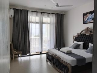sea waves view nyali apartment - 2