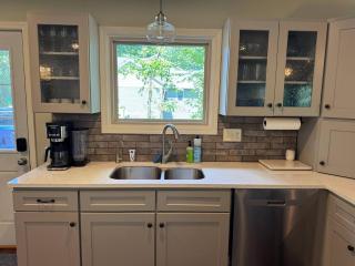 Lakeview Hideaway - 2