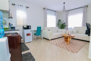 Nimor's Haven, Studio City - 3