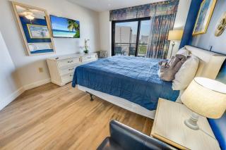 Sand Dunes Resort on 8th Floor, Pools, Views, 3BR! - 4