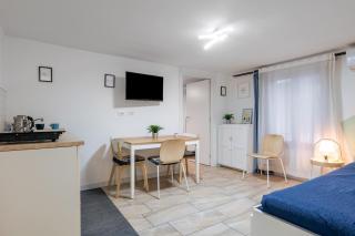 GuestHost - Central apartment Caronda Compact - 9