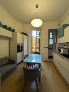 Traditional Home Isola District - Shared Appartment - 2