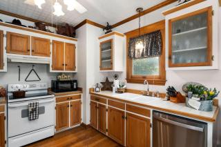 Texas Charm Texana - 15 min Walk to Main - 2