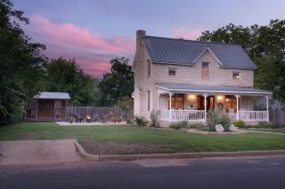 Texas Charm Texana - 15 min Walk to Main - 9