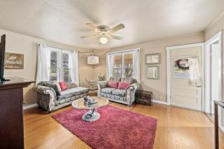 Suite Elliana w/Hot Tub & Outdoor Fireplace! - 9