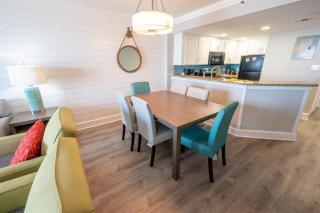 Newly Remodeled 3BR Grand Cayman Modern View Pools - 5