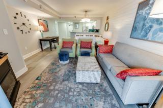 New Remodeled-3BR-Grande Cayman Modern Decor Pools - 6