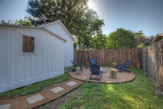 Stunning Home with Hot Tub & Grill Just 2 Blks from Main St! - 6