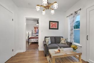 Stunning Home with Hot Tub & Grill Just 2 Blks from Main St! - 2