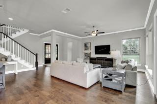 Stunning Luxury Home on Lake LBJ! - 2