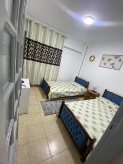 شقة مريحة ومجهزة بالكامل مثالية سكن عملي ومريح بسعر مناسب في موقع ممتاز - Alexandria - 2