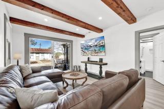 Brand New Private Pool and Hot-Tub Near Main! - 7