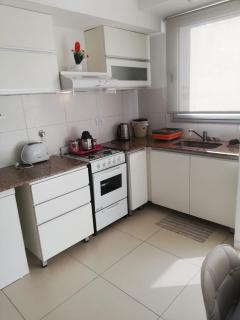 Depto 2 AMBIENTES, SEMIPISO CON BALCON - 2