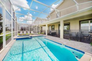 Charming 9BR Villa w Theme & Game Rooms by Disney - 8