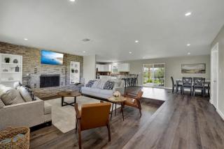 Family-Friendly Hill Country Retreat - Sleeps 11 + Hot Tubs - 4