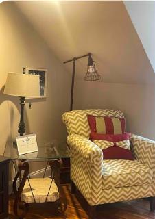 Cozy full apartment above home - 9