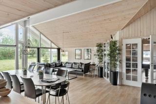M113-Idestrup-Blommestien-27 - Marielyst - 7