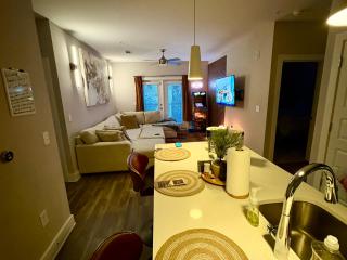 The Greatest place to stay in the A! - 5