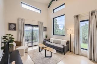 Pinebox at Evergreen Modern 20Acres -Serene-Creek - 9