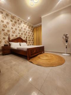 Comfy vintage one bedroom apartment - 2