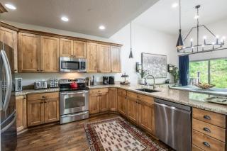 Miners Chalet on Main-Walk to Lift, Restaurants and More! - 3