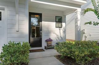 Luxury Hilton Head Villa Getaway 4BR 3 Full BA 1 Half BA Beach Essentials Included - 9