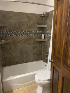 GREAT LOCATION! Beautiful city views! - Farmington - 8