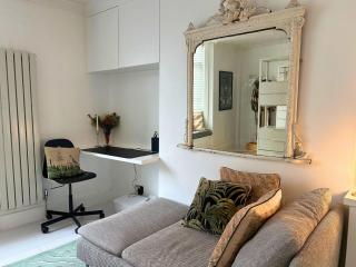 Stylish Flat by Brockley Station & Goldsmiths - 8