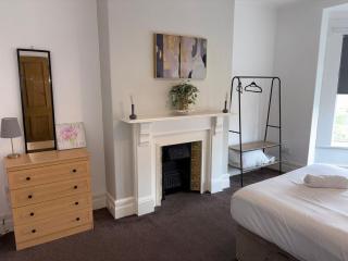 South Shields Executive Three Beds - 7