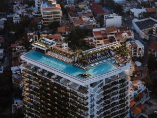 Maxwell Collection Romantic Zone - 0