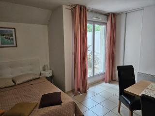 Studio cosy avec terrasse et parking dans résidence au calme avec piscine, à 3 min des thermes et centre ville - 8