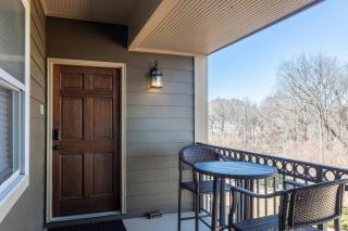 Stadium View 3 Bed 2 Bath Condo - Oxford - 4