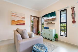 Modern Home with Lush Mountain Views and Spectacular Shaded Terrace in Private Gated Community - 7