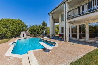 Elegant 6BR Mansion on 22 Acres w Pool & Creek - 8
