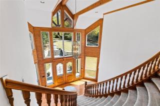Elegant 6BR Mansion on 22 Acres w Pool & Creek - 5