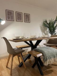 Central, Modern, Entire 3 rooms, 2 baths house - Parkside - 5
