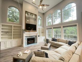 5BR Oasis w Pool Steps from Lake Ray Hubbard - 8