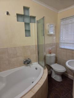 At Home Guesthouse - 6