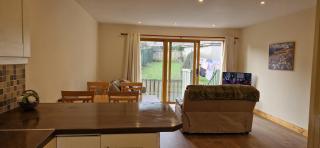 Tinahely Rest - 2