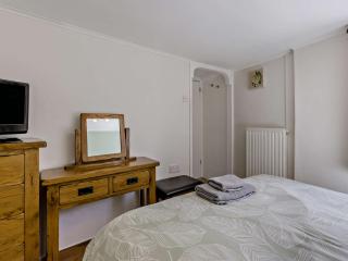 2 Bed in Clovelly FORDM - 2