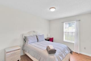 Pet- Friendly, & Close to Uptown - 2