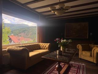 Timeless Rose House - 8