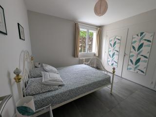 Appartement F2 rez-de-jardin - 1