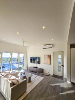 New 2 Bedroom Condo with Ocean Views - 9