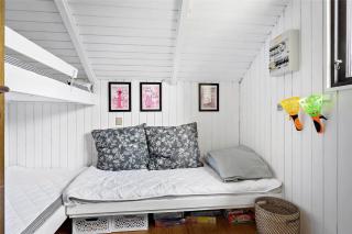 M12019-Vaeggerlose-Krondyrstien-51 - 2