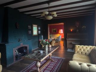 Timeless Rose House - 3